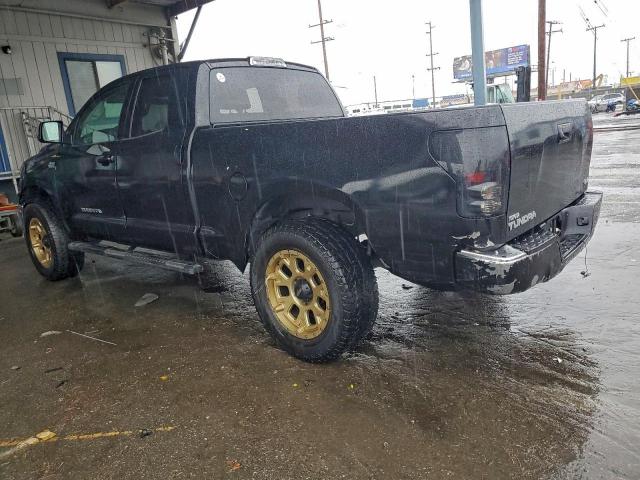 Toyota Tundra Double Cab Image 11