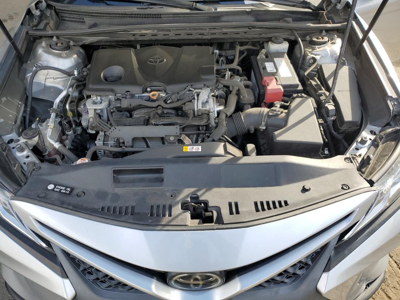 Toyota Camry L Image 11