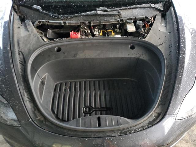 Tesla Model 3 Image 10