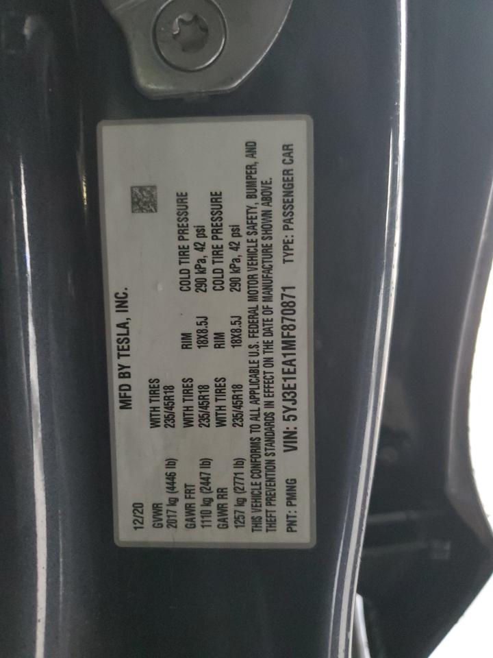 Tesla Model 3 Image 7