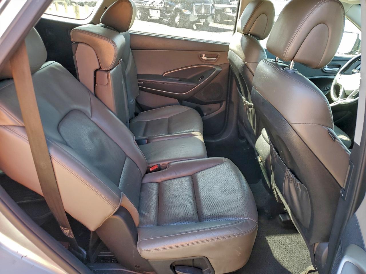 Hyundai SANTA FE Se Image 12