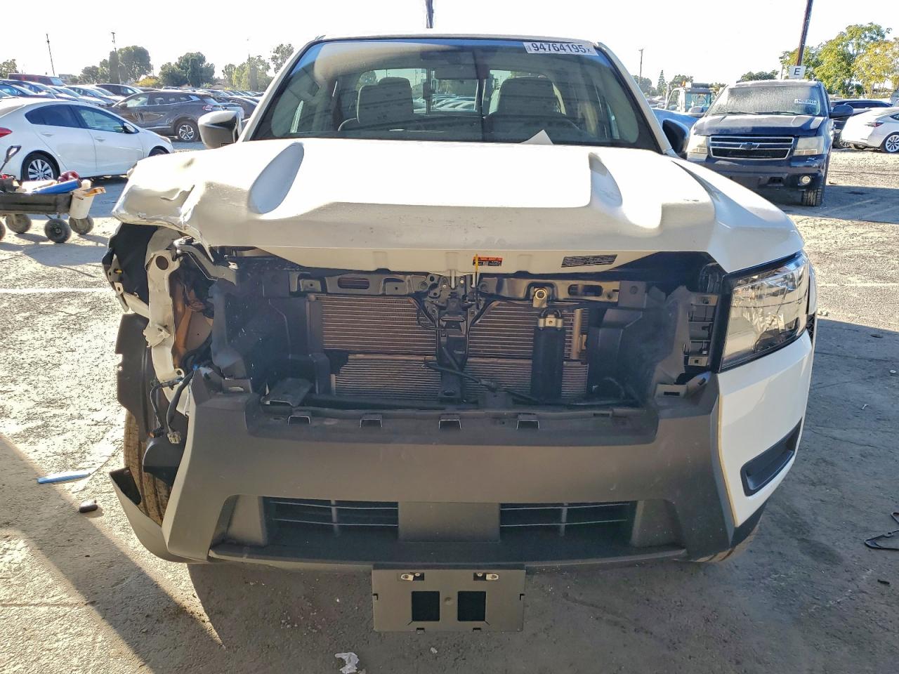 Nissan Frontier S Image 2