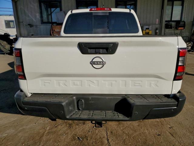 Nissan Frontier S Image 9