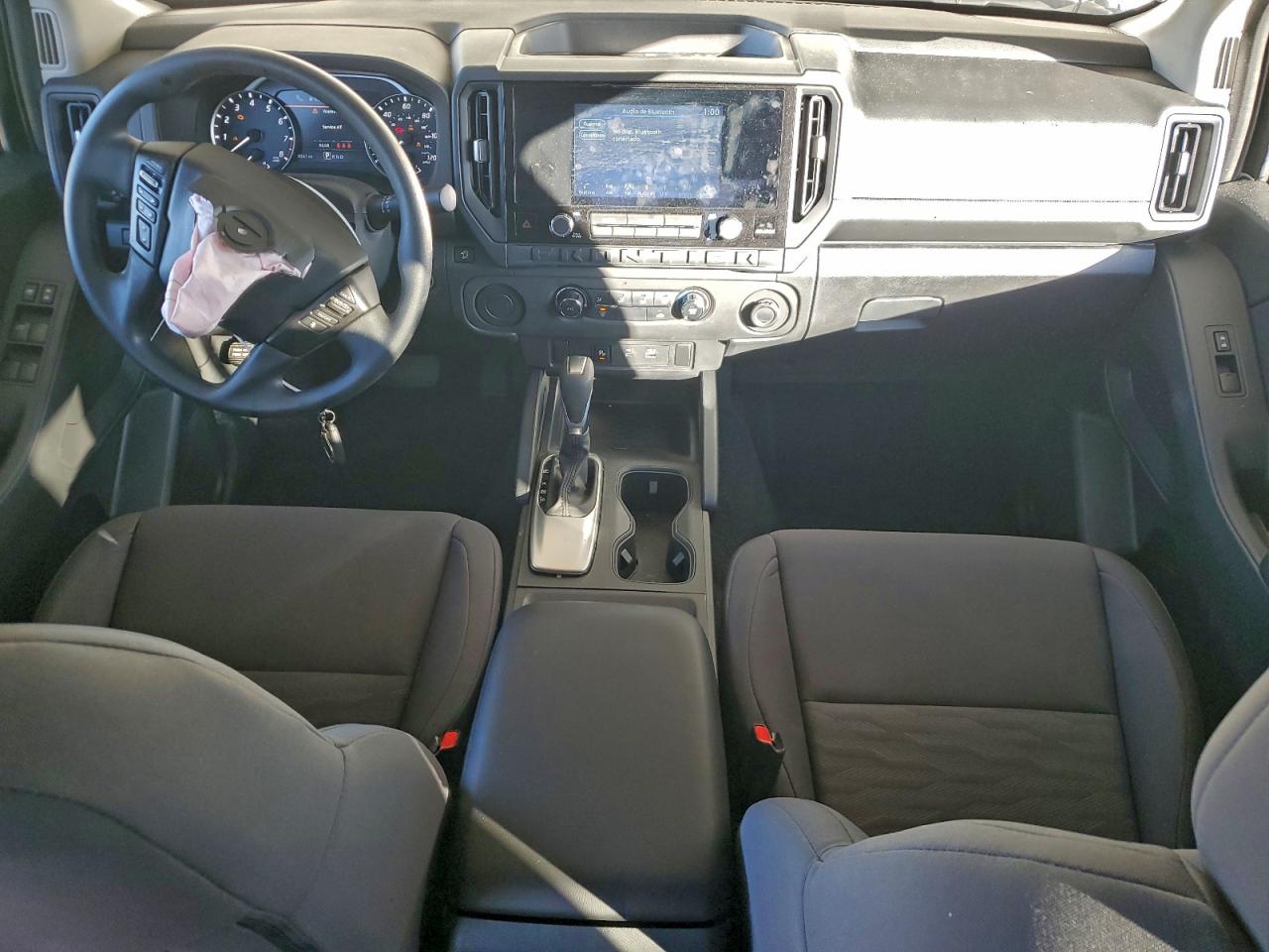 Nissan Frontier S Image 7