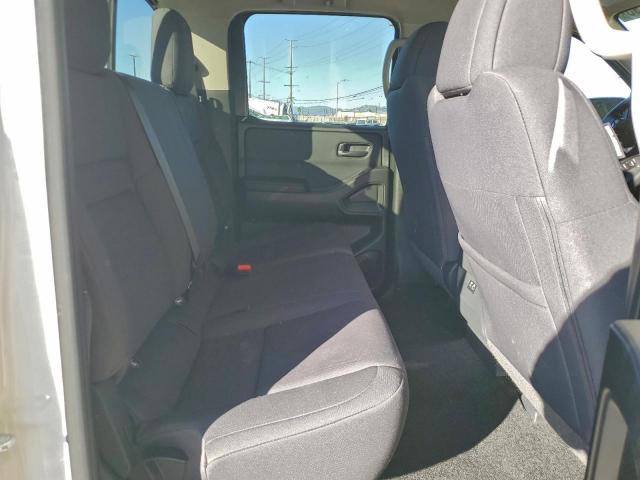 Nissan Frontier S Image 13