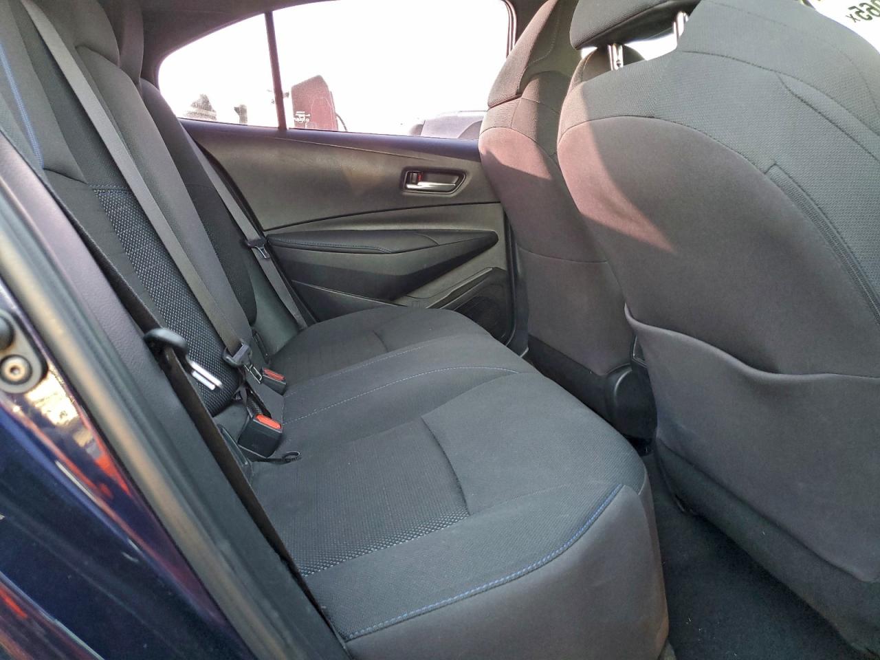 Toyota Corolla Se Image 10