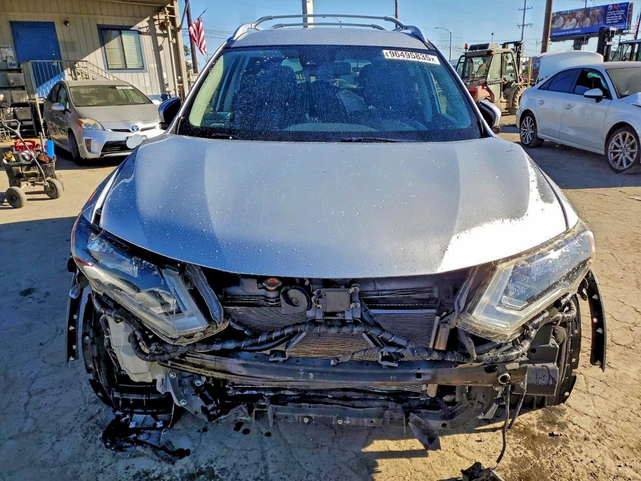 Nissan Rogue S Image 10