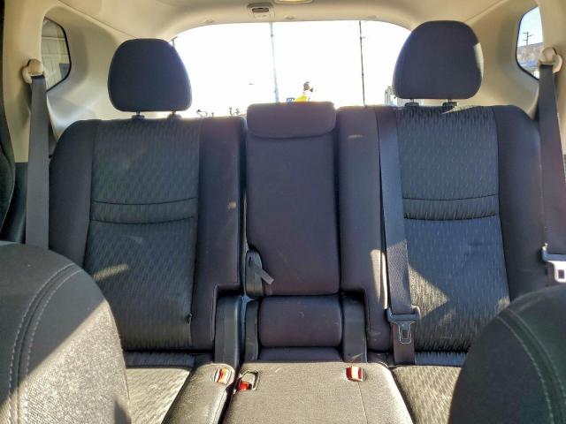 Nissan Rogue S Image 7