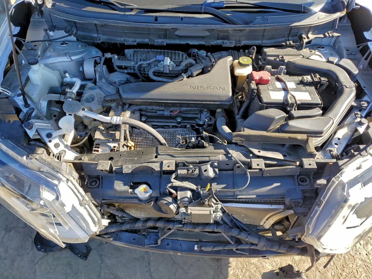 Nissan Rogue S Image 3