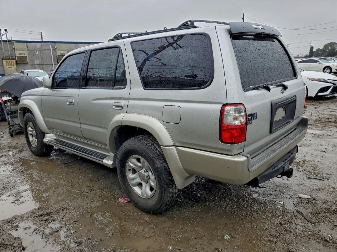 Toyota 4Runner Sr5 Image 2