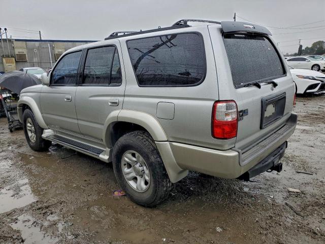 Toyota 4Runner Sr5 Image 2