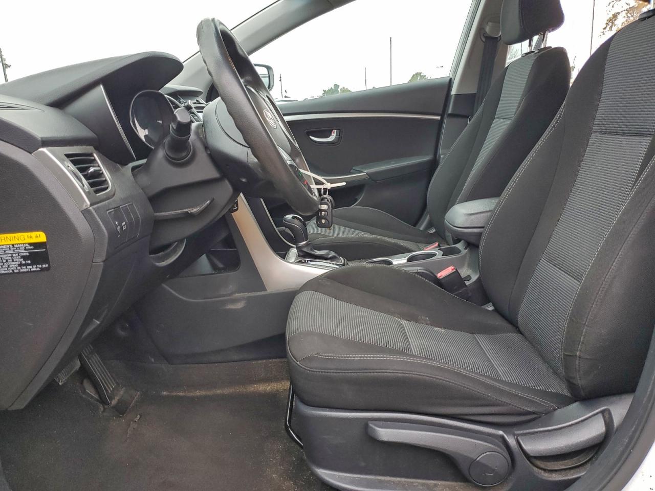 Hyundai ELANTRA Image 7