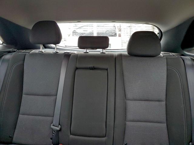 Hyundai ELANTRA Image 12