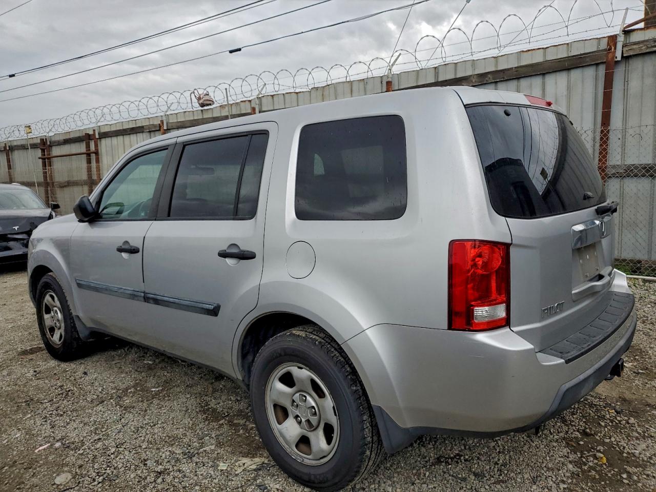 Honda Pilot Lx Image 12