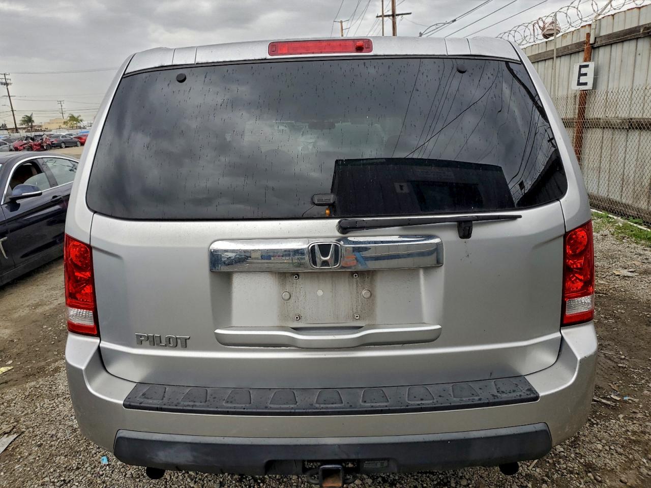 Honda Pilot Lx Image 5