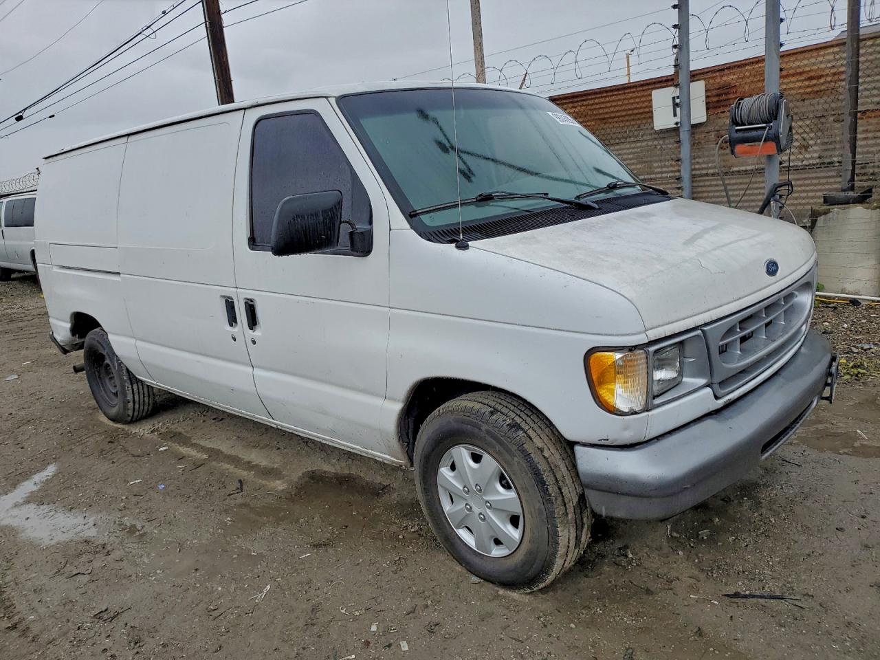 Ford Econoline E150 Van Image 4