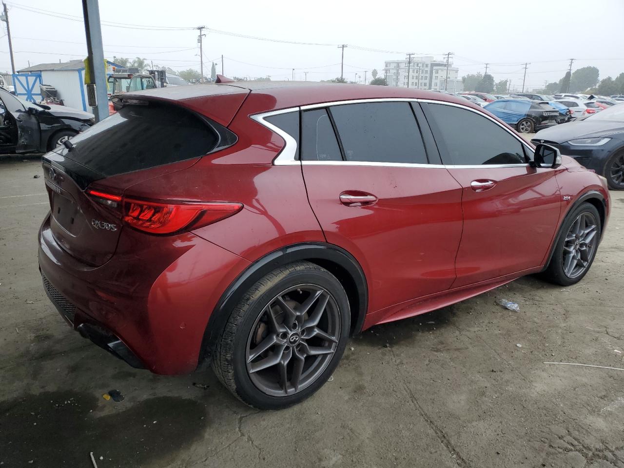 INFINITI Qx Base Image 2