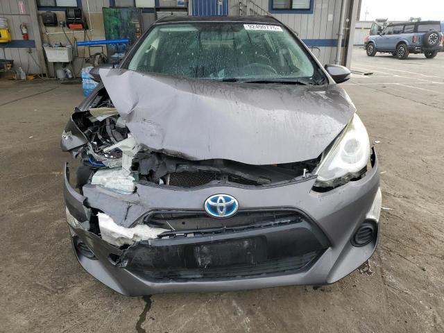 Toyota Prius Image 11