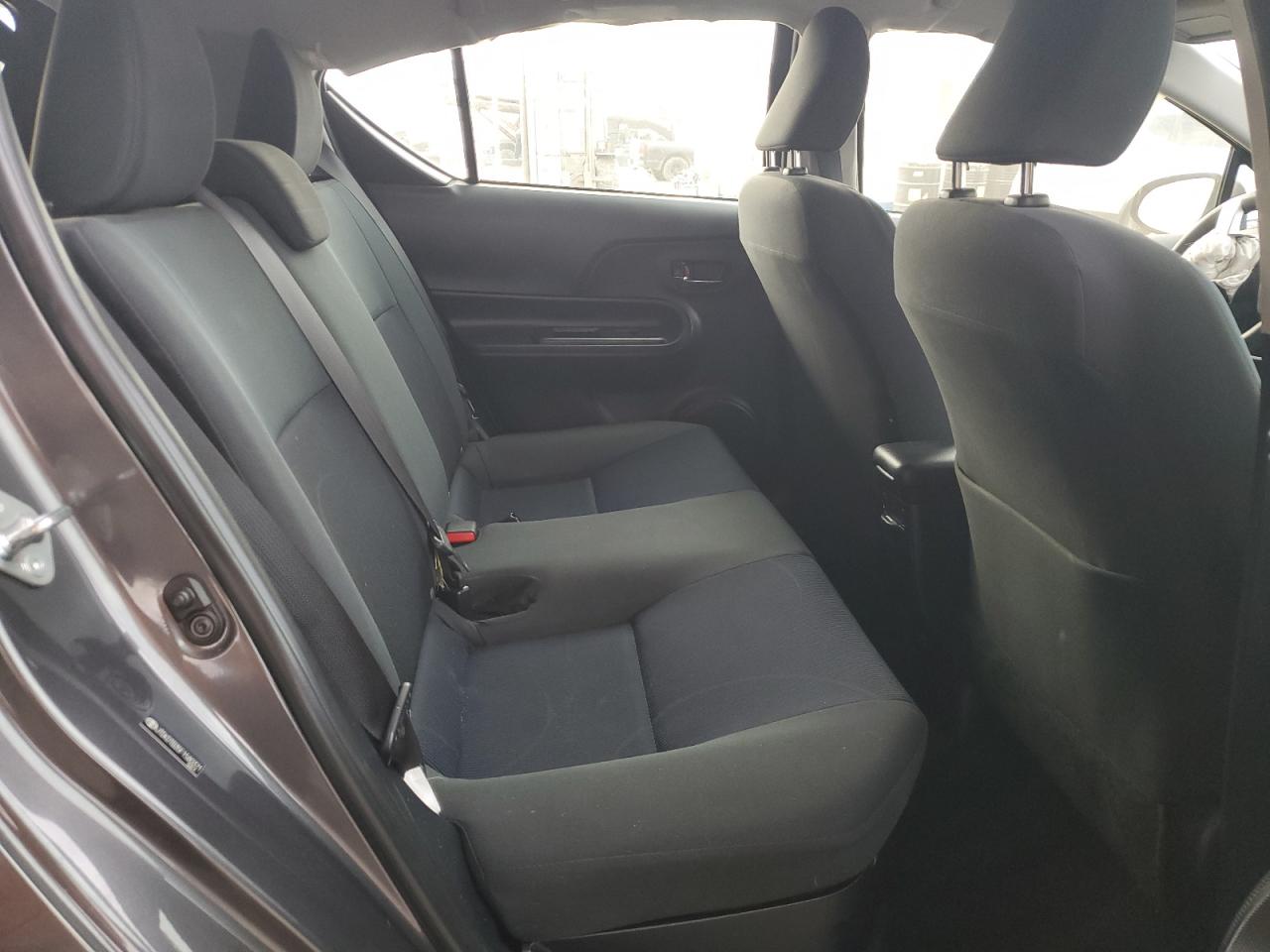 Toyota Prius Image 4