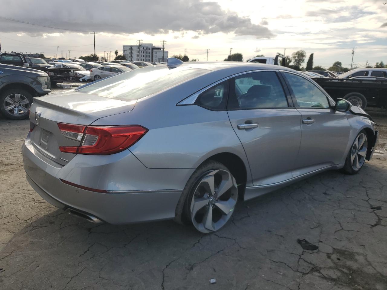 Honda Accord Touring Image 5