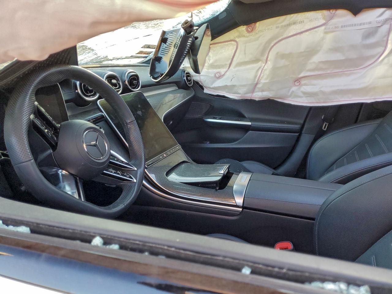 Mercedes-Benz C-Class 300 Image 8