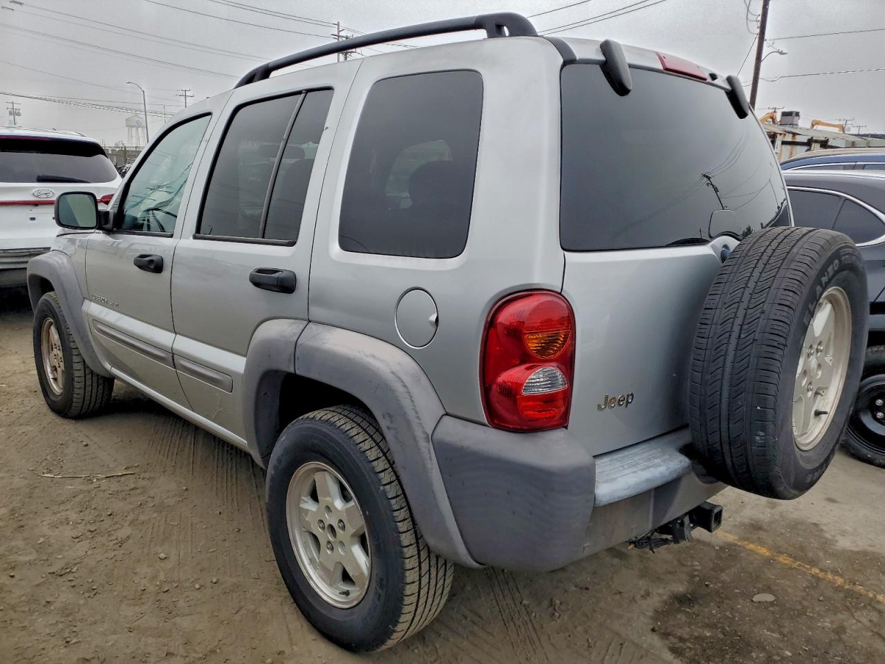 Jeep Liberty Sport Image 4