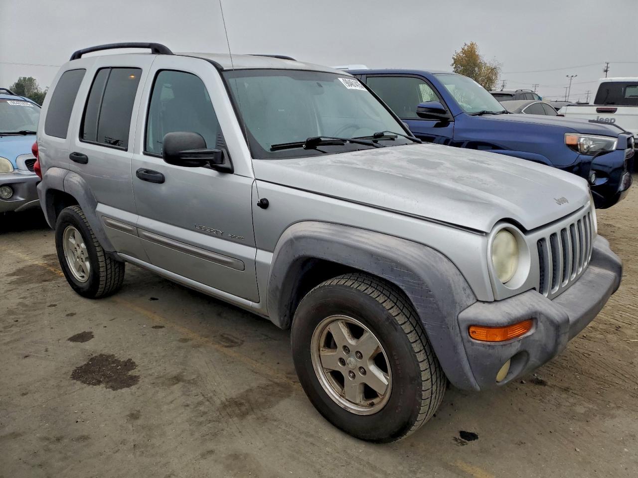 Jeep Liberty Sport Image 8