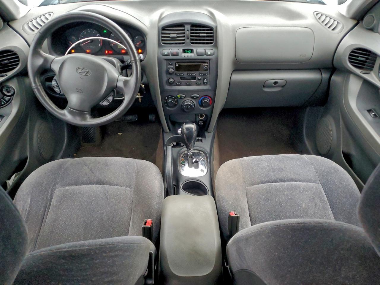 Hyundai SANTA FE Gls Image 8