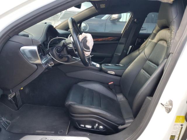 Porsche Panamera 2 Image 6