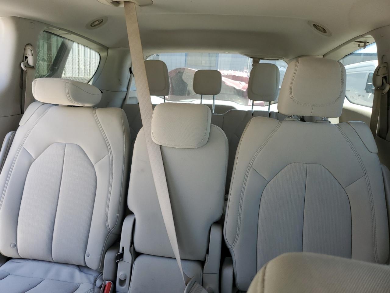 Chrysler Pacifica Lx Image 10