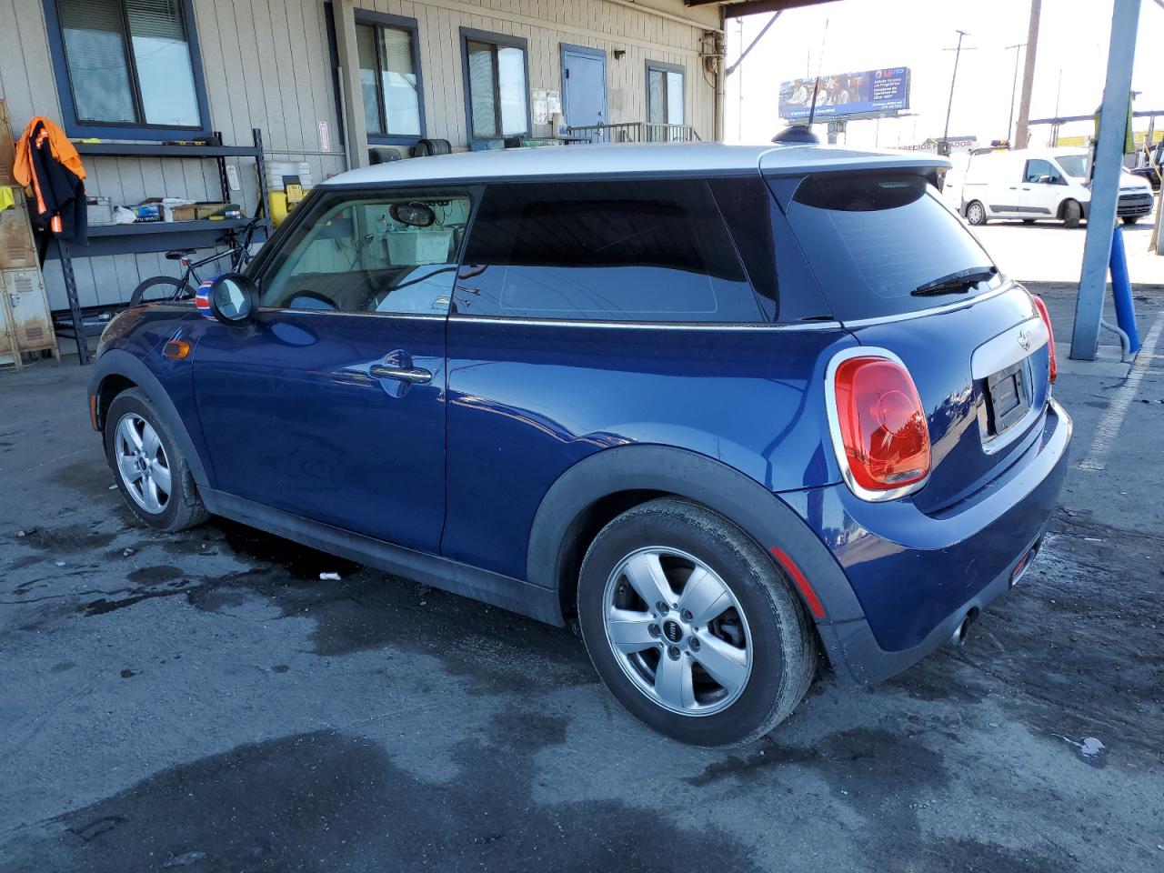 MINI Cooper Image 9