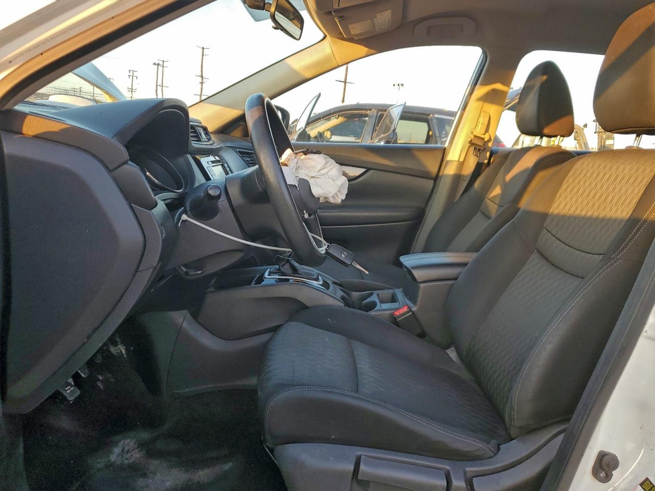 Nissan Rogue S Image 10