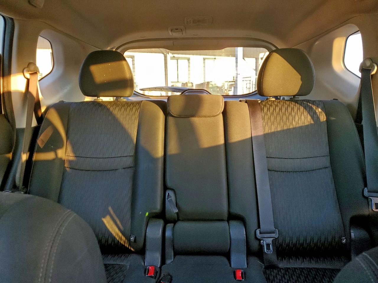 Nissan Rogue S Image 3