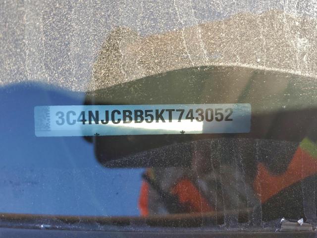 Jeep Compass Latitude Image 9