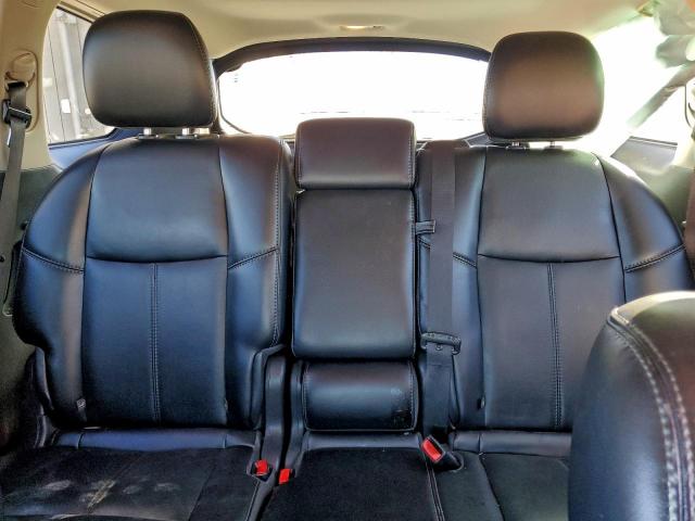 Nissan Pathfinder S Image 7