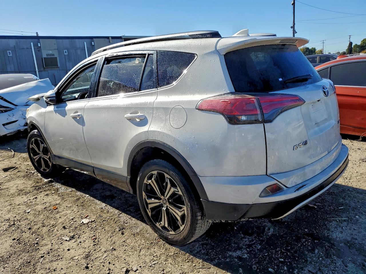 Toyota RAV4 Adventure Image 3