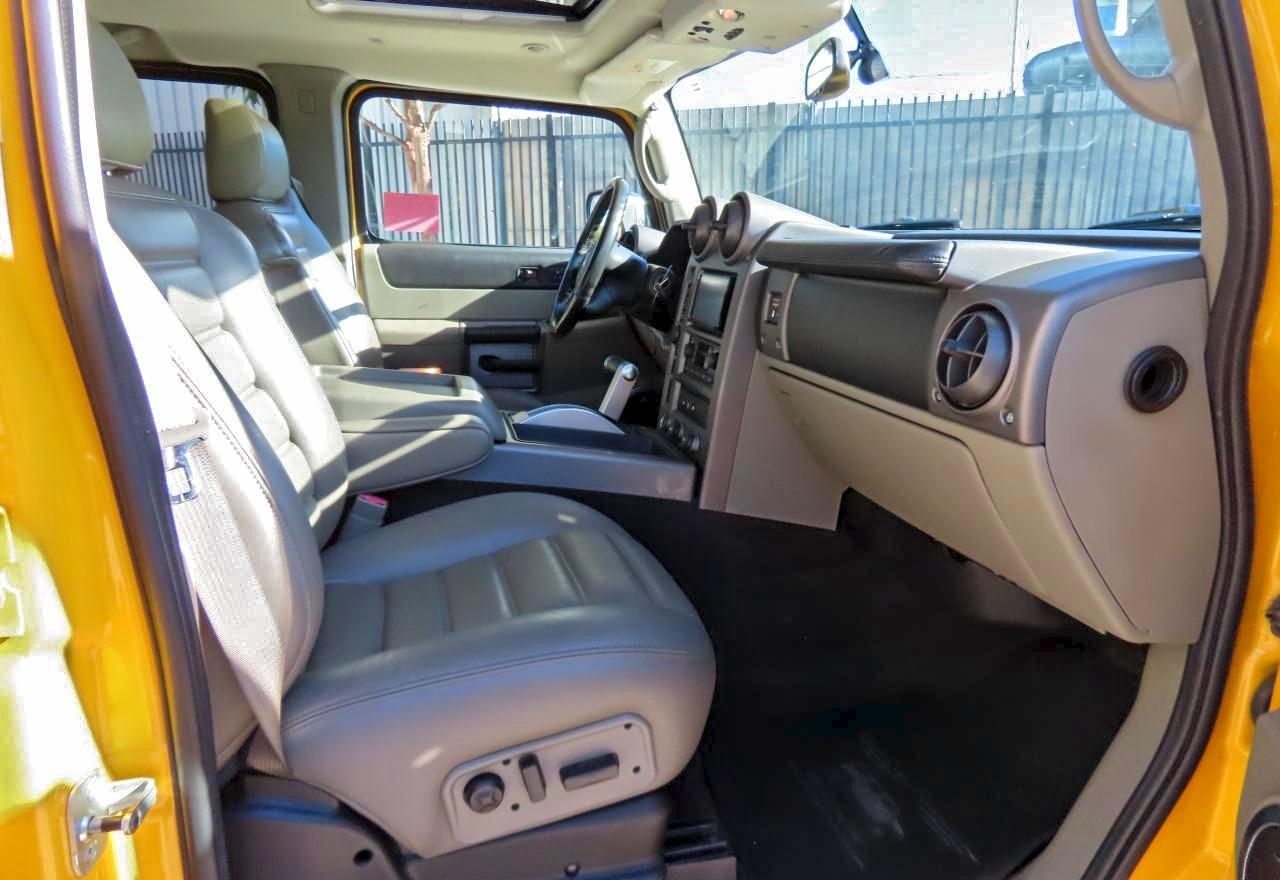 HUMMER H2 Image 6