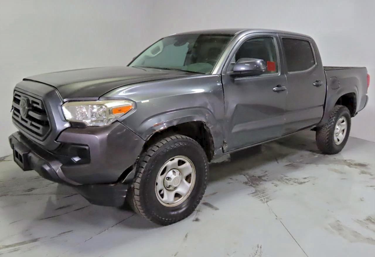 Toyota Tacoma Double Cab Image 4