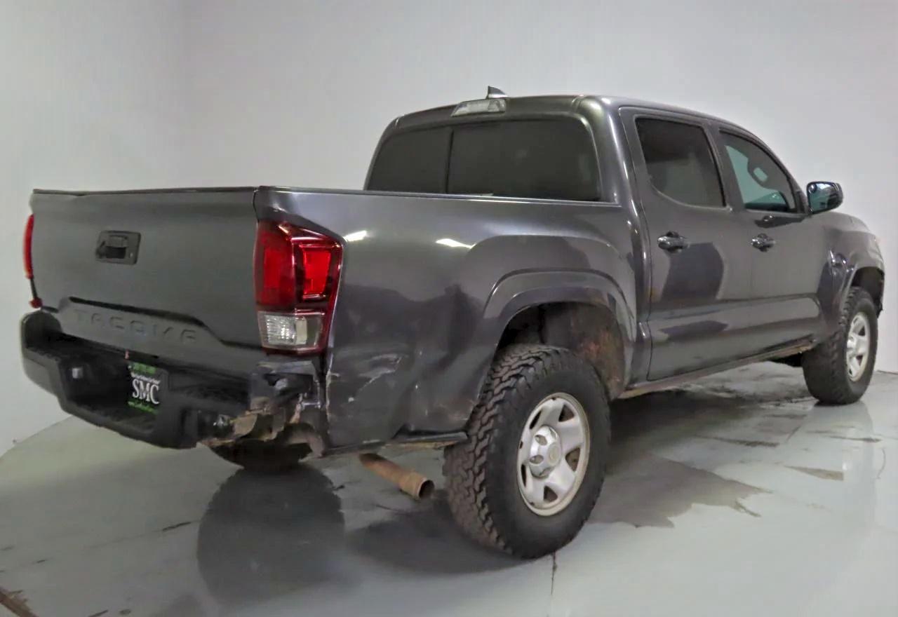 Toyota Tacoma Double Cab Image 7