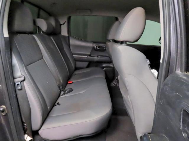 Toyota Tacoma Double Cab Image 3