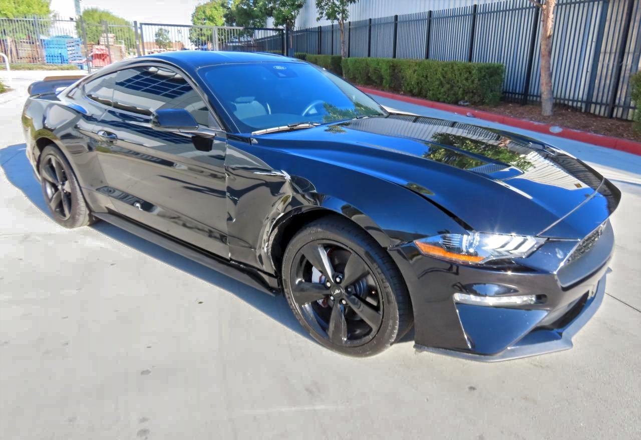 Ford Mustang Image 1