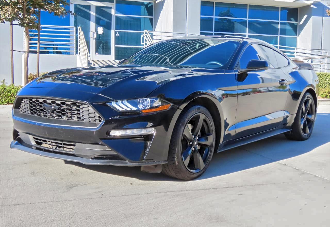 Ford Mustang Image 5