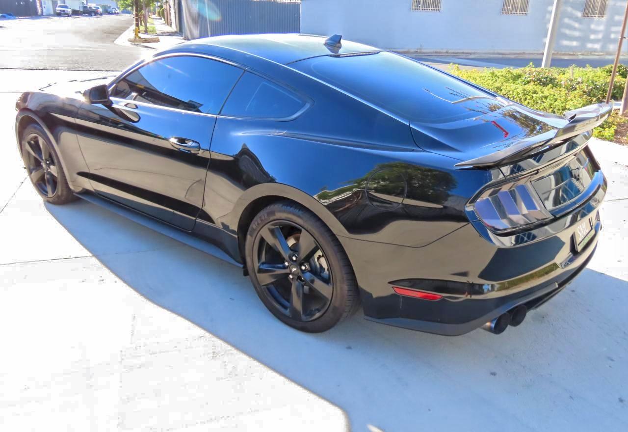 Ford Mustang Image 6