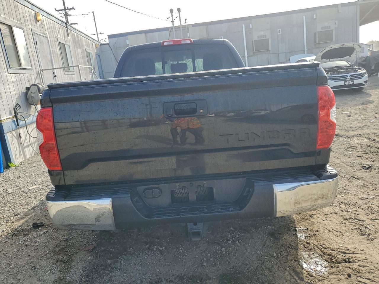 Toyota Tundra Double Cab Sr Image 2