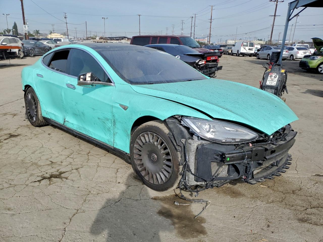 Tesla Model S Image 12