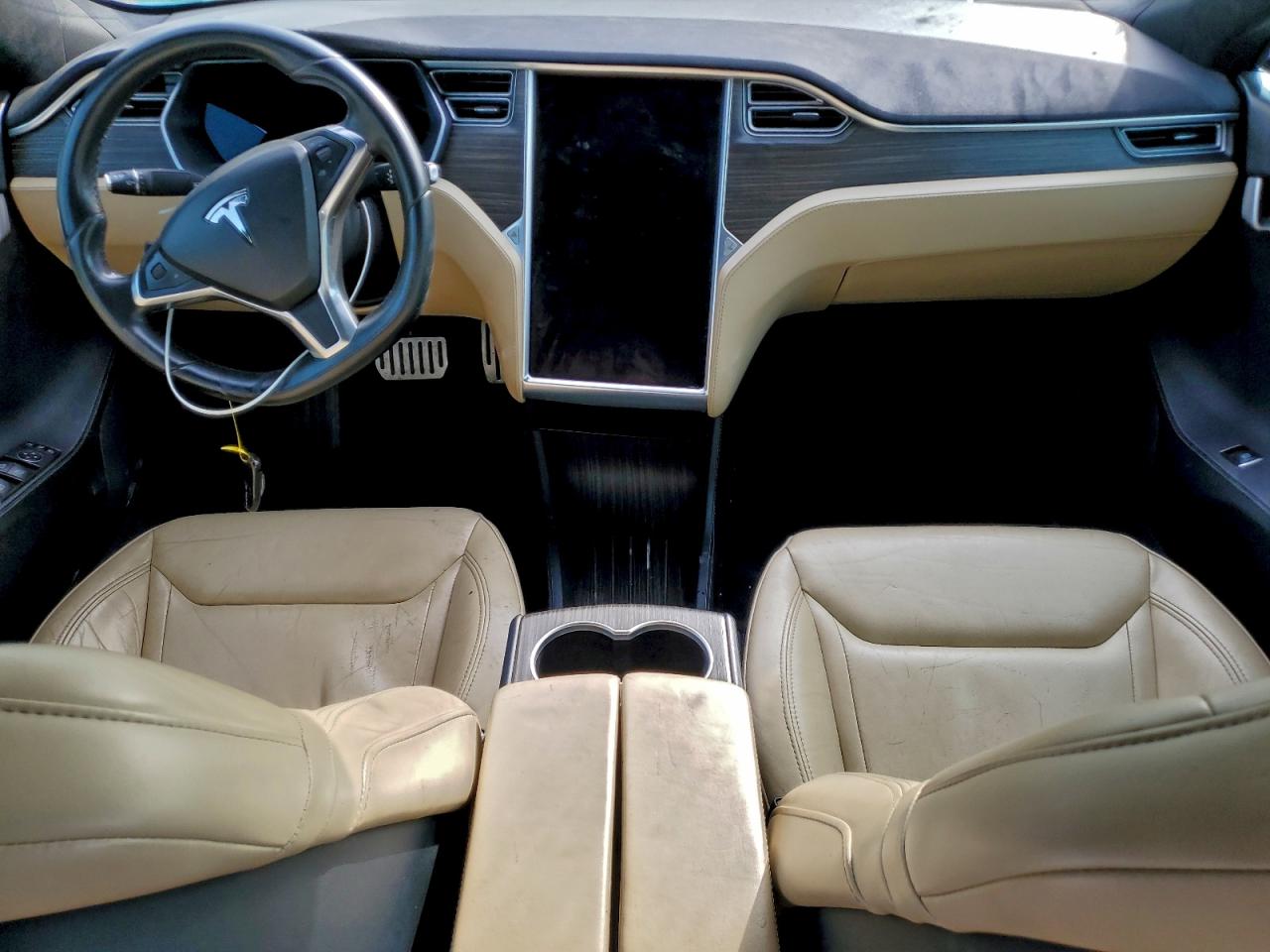 Tesla Model S Image 2