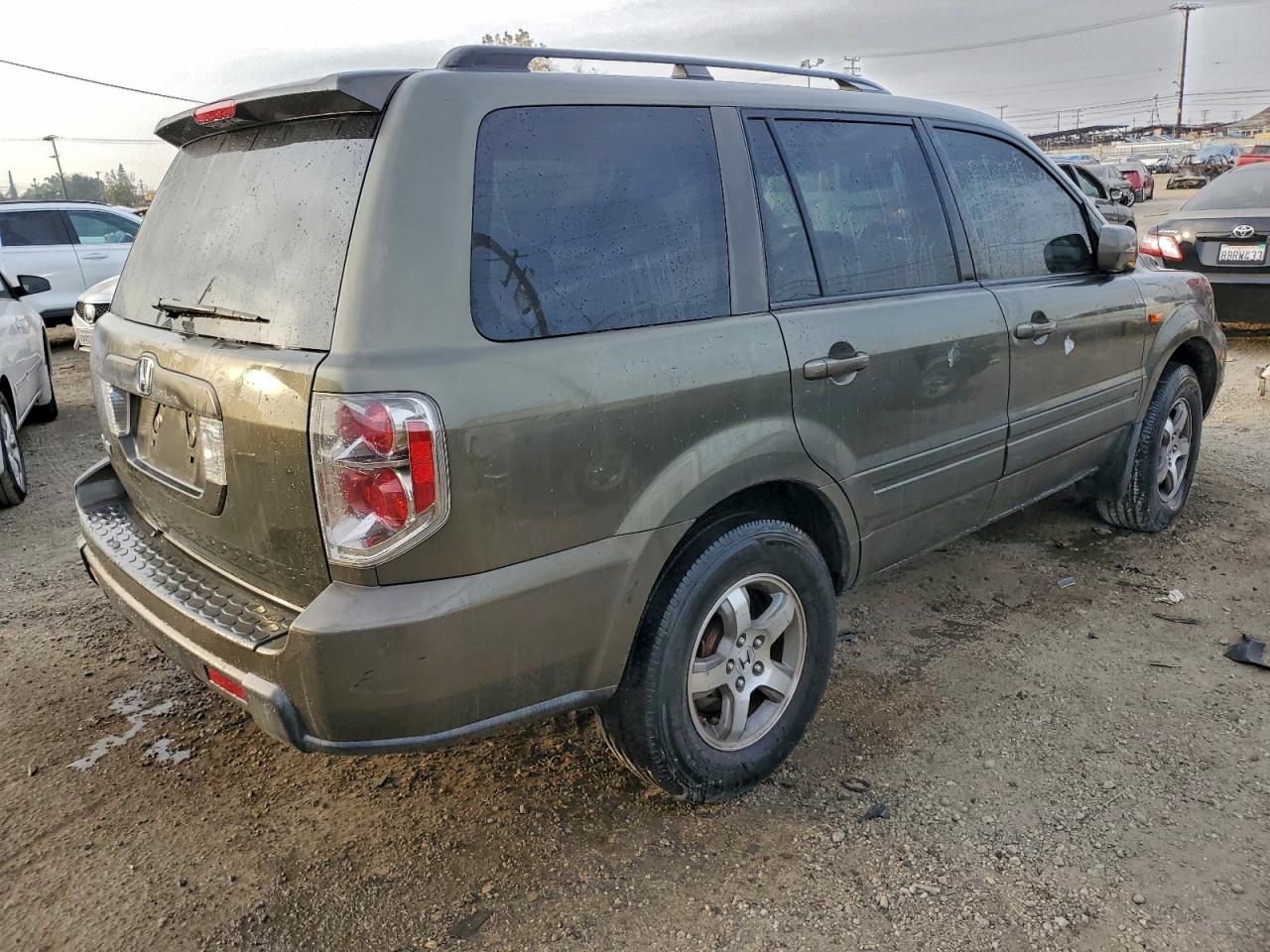 Honda Pilot Ex Image 2