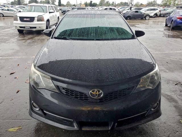 Toyota Camry L Image 3