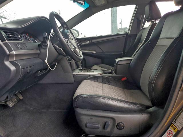 Toyota Camry L Image 12