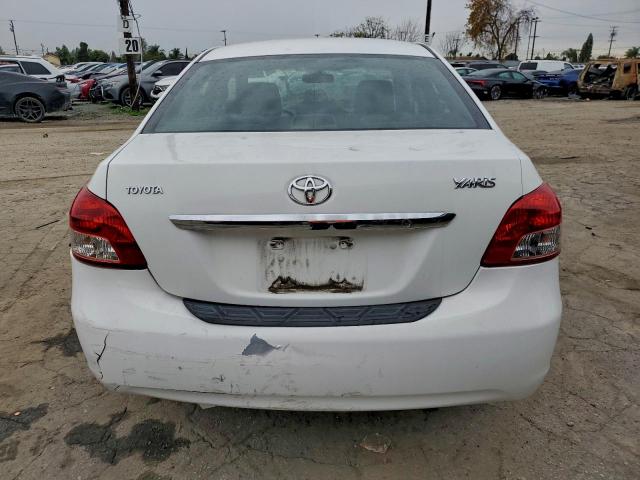 Toyota Yaris Image 4